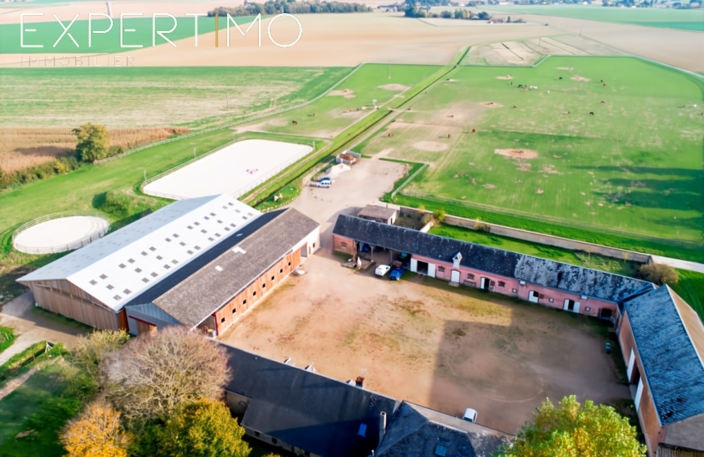 Propriete équestre 10 ha maison 303m²